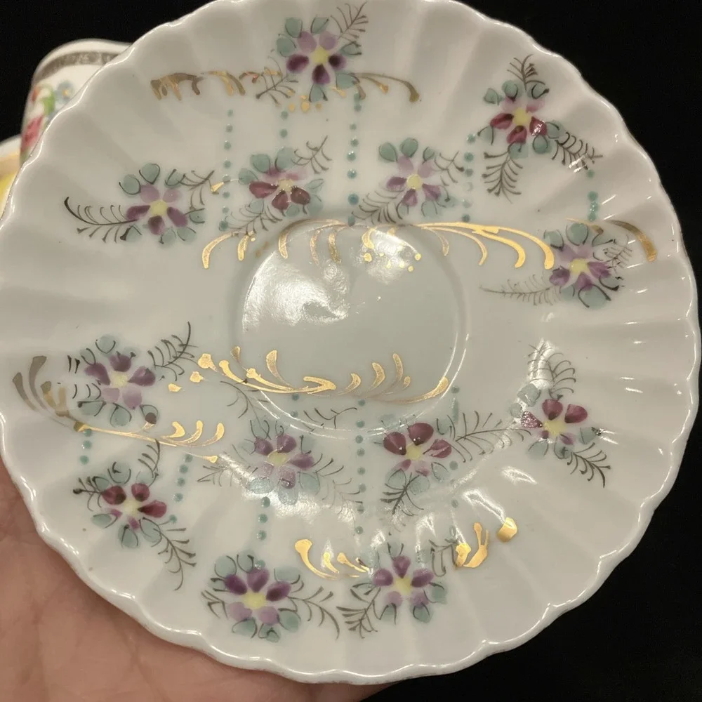 Vintage Lot 3 Fine China Porcelain Teacups & Saucers Floral Gold Blue Avon